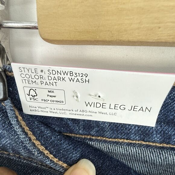 Nine West Wide Leg Jean Size 6 Dark Wash Decorative Studs High Rise Stretch - Picture 14 of 16